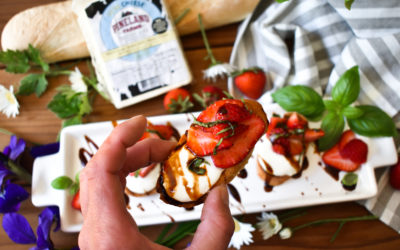 Tips and recipes for strawberry picking. Strawberry and feta bruschetta