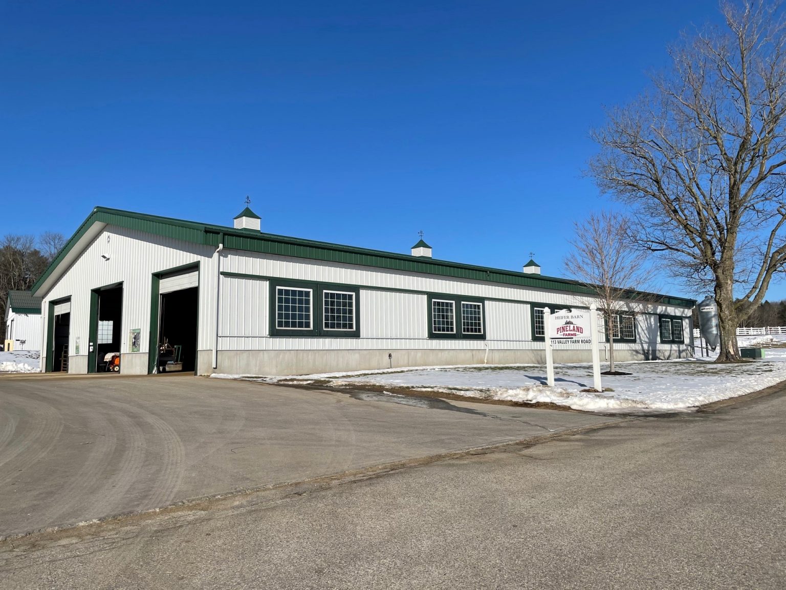 VALLEY FARM HEIFER BARN Pineland Farms, Inc.